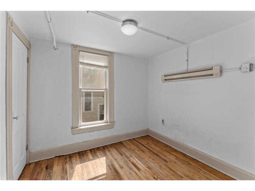 1827-1829 Saint Anthony Avenue Saint Paul MN 55104 7098130 image17