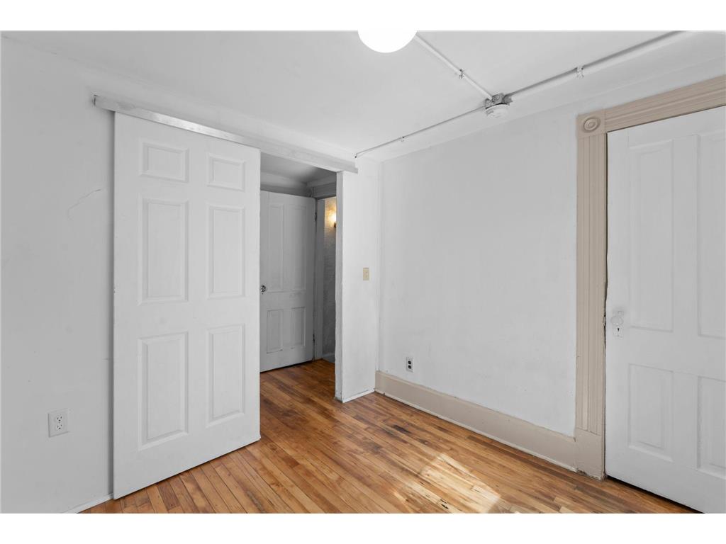1827-1829 Saint Anthony Avenue Saint Paul MN 55104 7098130 image18
