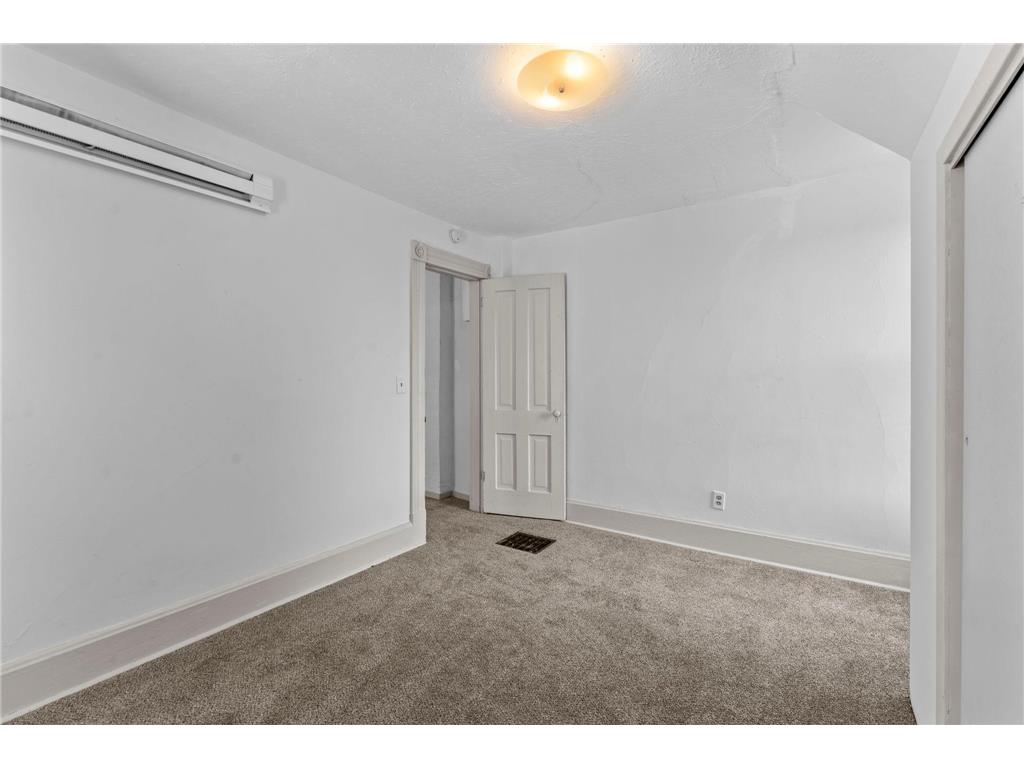1827-1829 Saint Anthony Avenue Saint Paul MN 55104 7098130 image39