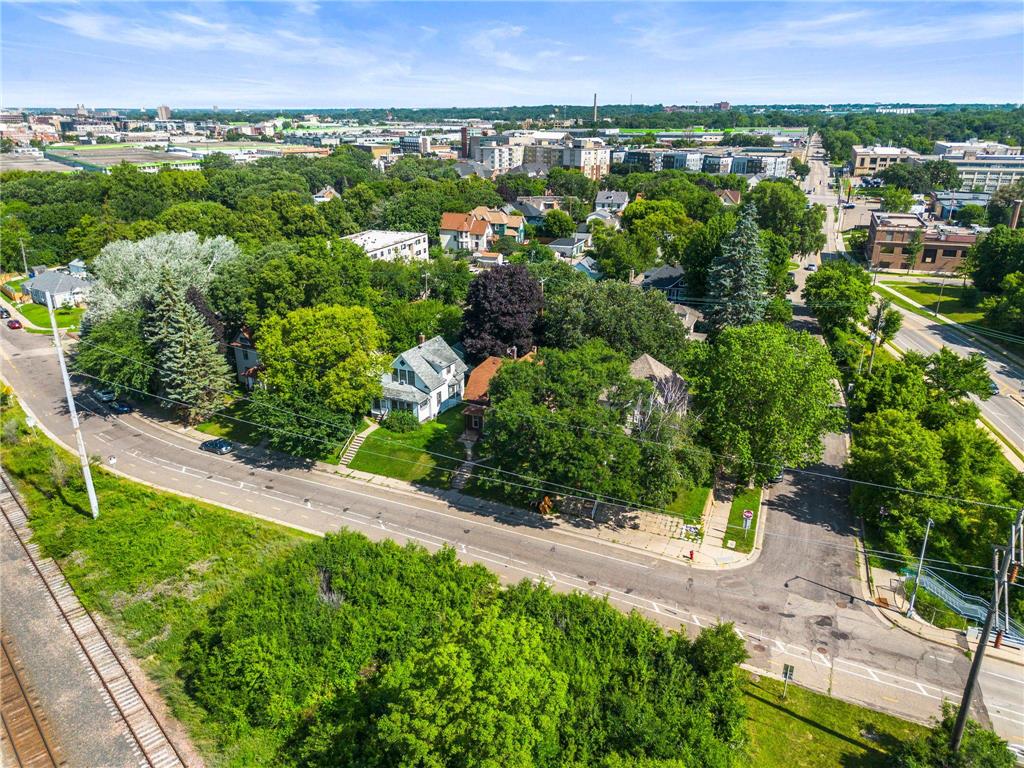 1827-1829 Saint Anthony Avenue Saint Paul MN 55104 7098130 image68