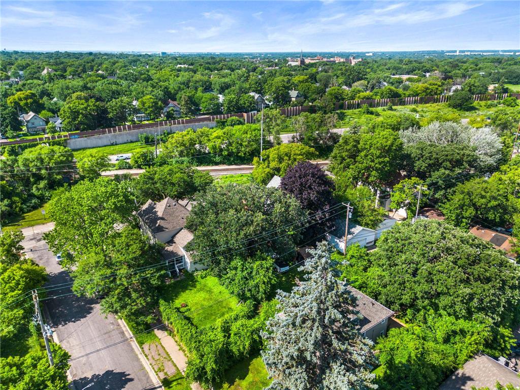 1827-1829 Saint Anthony Avenue Saint Paul MN 55104 7098130 image69