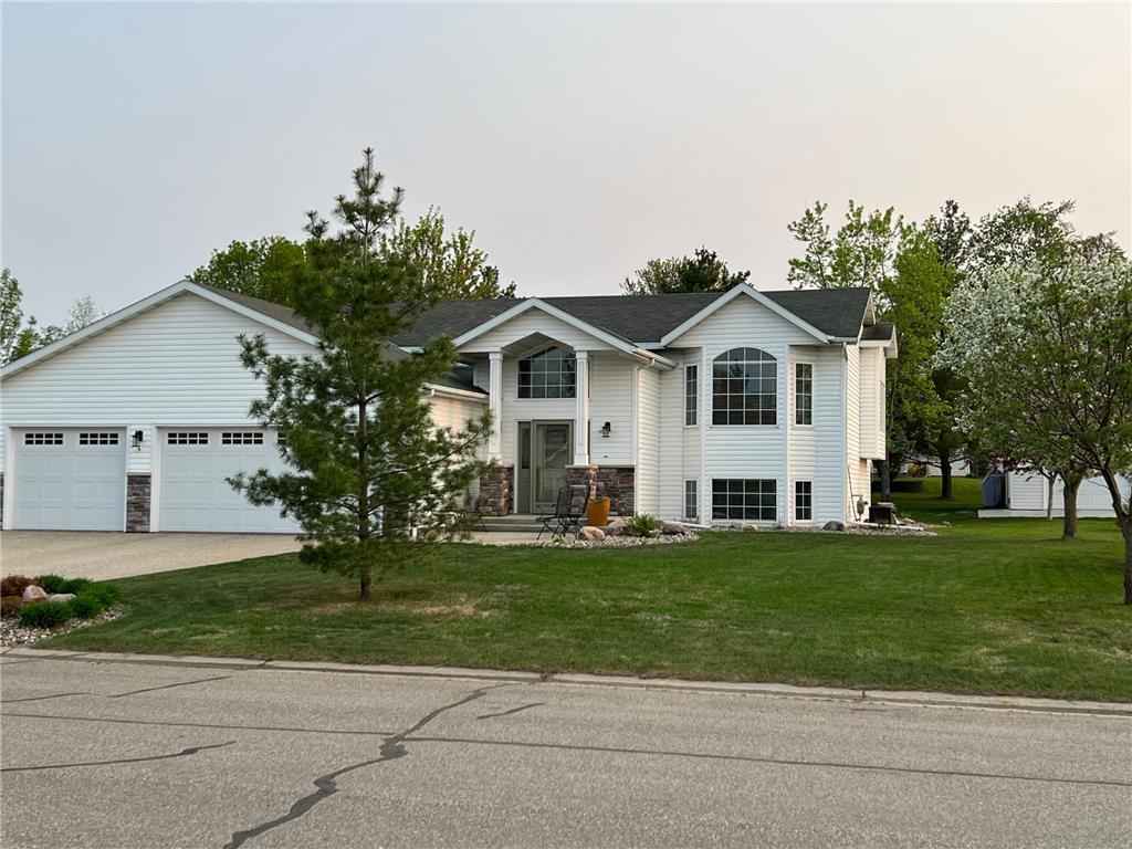 1827 Celia Street Detroit Lakes MN 56501 6495497 image1