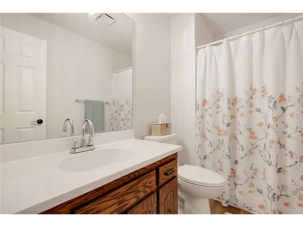 1827 County Rd. E E #18 White Bear Lake MN 55110 6787877 image11