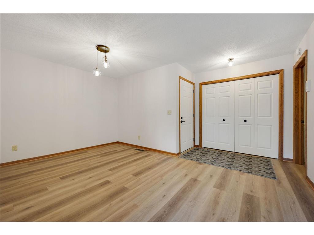 1827 County Rd. E E #18 White Bear Lake MN 55110 6787877 image3