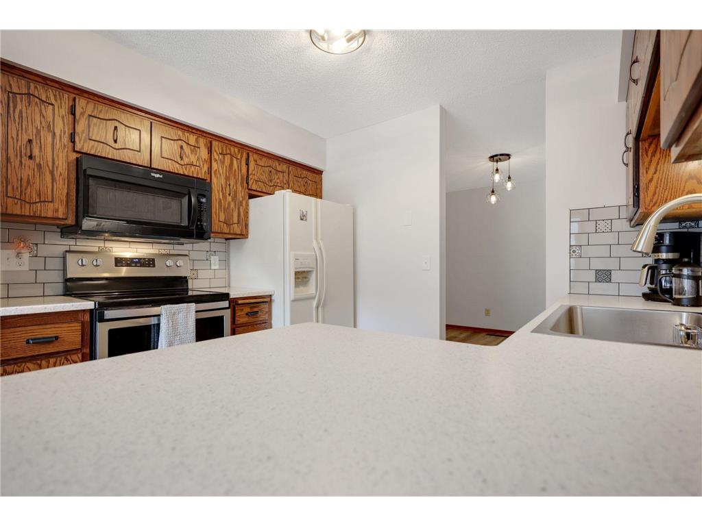 1827 County Rd. E E #18 White Bear Lake MN 55110 6787877 image8