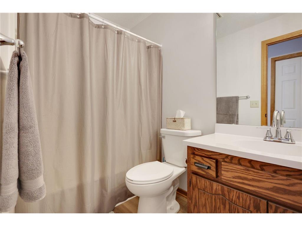 1827 County Rd. E E #18 White Bear Lake MN 55110 7061452 image11