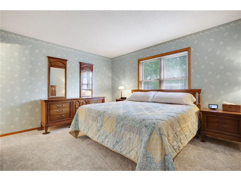 1827 County Rd. E E #18 White Bear Lake MN 55110 7061452 image13