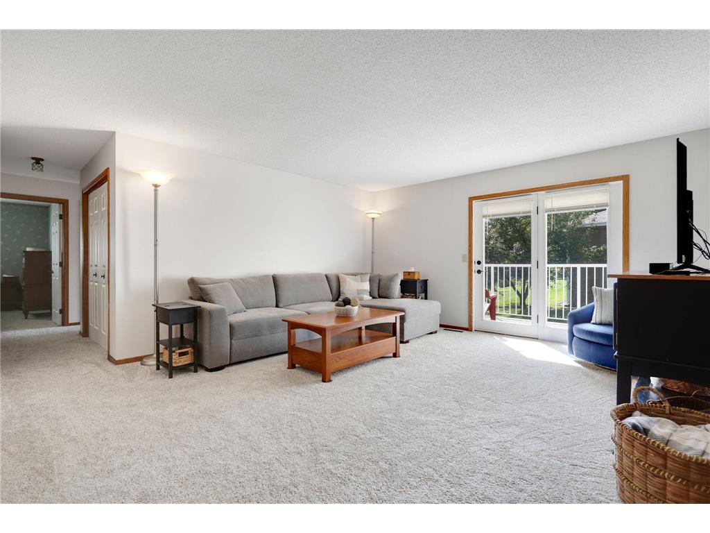 1827 County Rd. E E #18 White Bear Lake MN 55110 7061452 image4