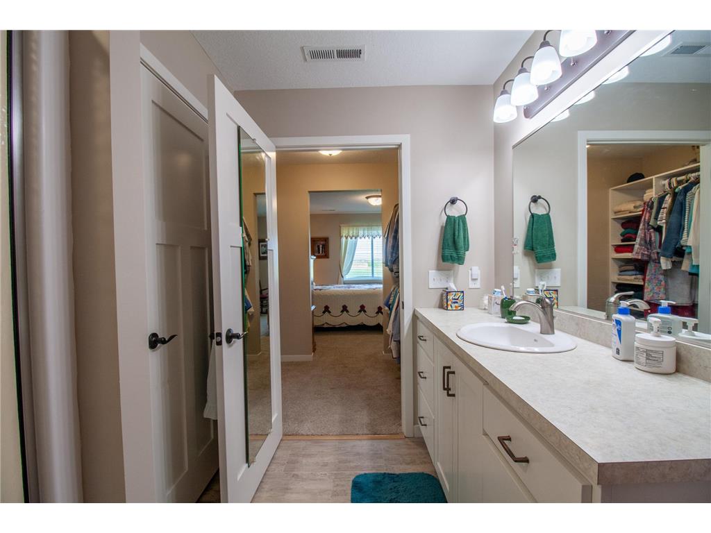 1827 S Cascade Street Fergus Falls MN 56537 7077499 image41