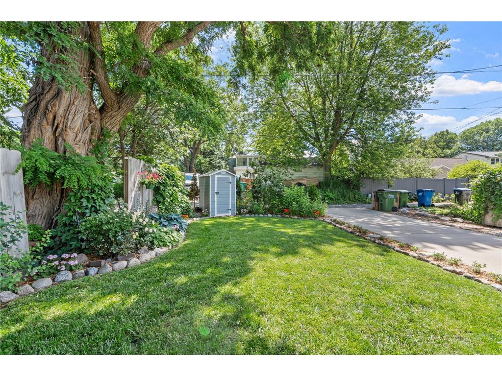1828 Eustis Street Lauderdale MN 55113 7055999 image29