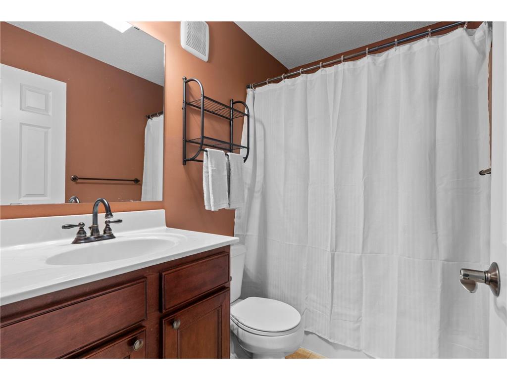 1828 Fescue Circle Shakopee MN 55379 7073766 image25