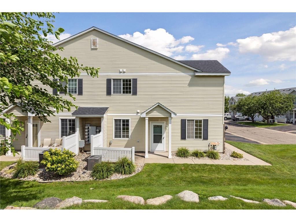 1828 Mockingbird Avenue Shakopee MN 55379 6761031 image1