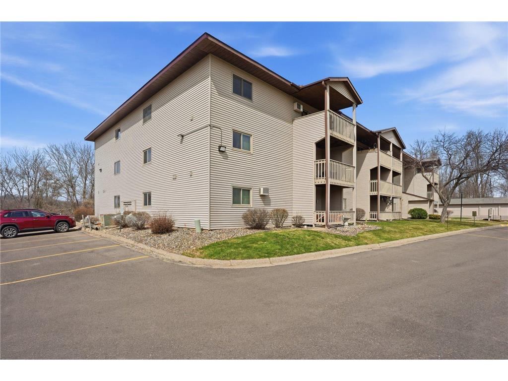 1828 Perlich Avenue #2B Red Wing MN 55066 7052760 image3