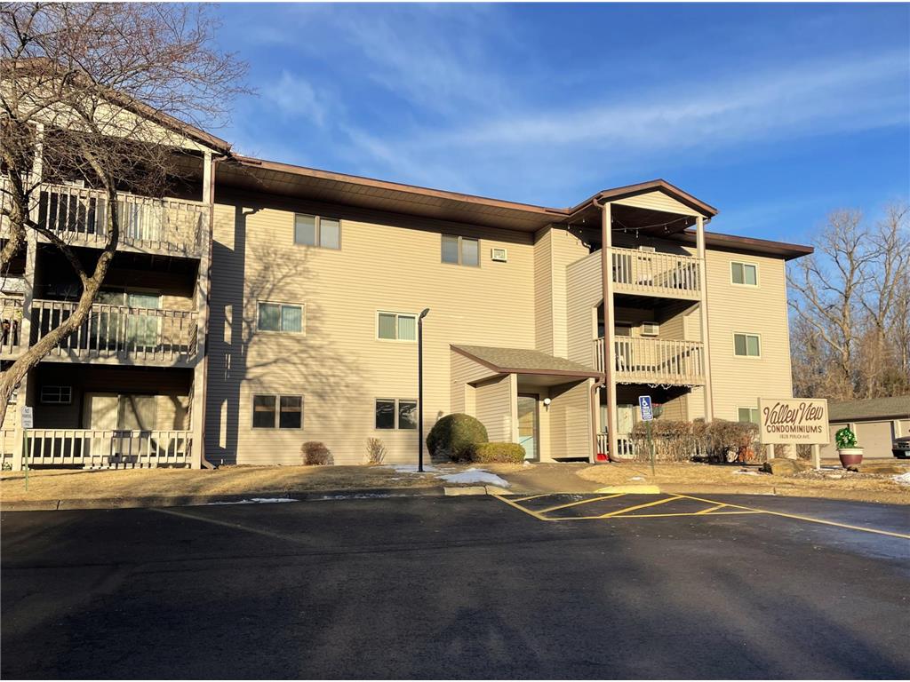 1828 Perlich Avenue #2E Red Wing MN 55066 6676509 image1