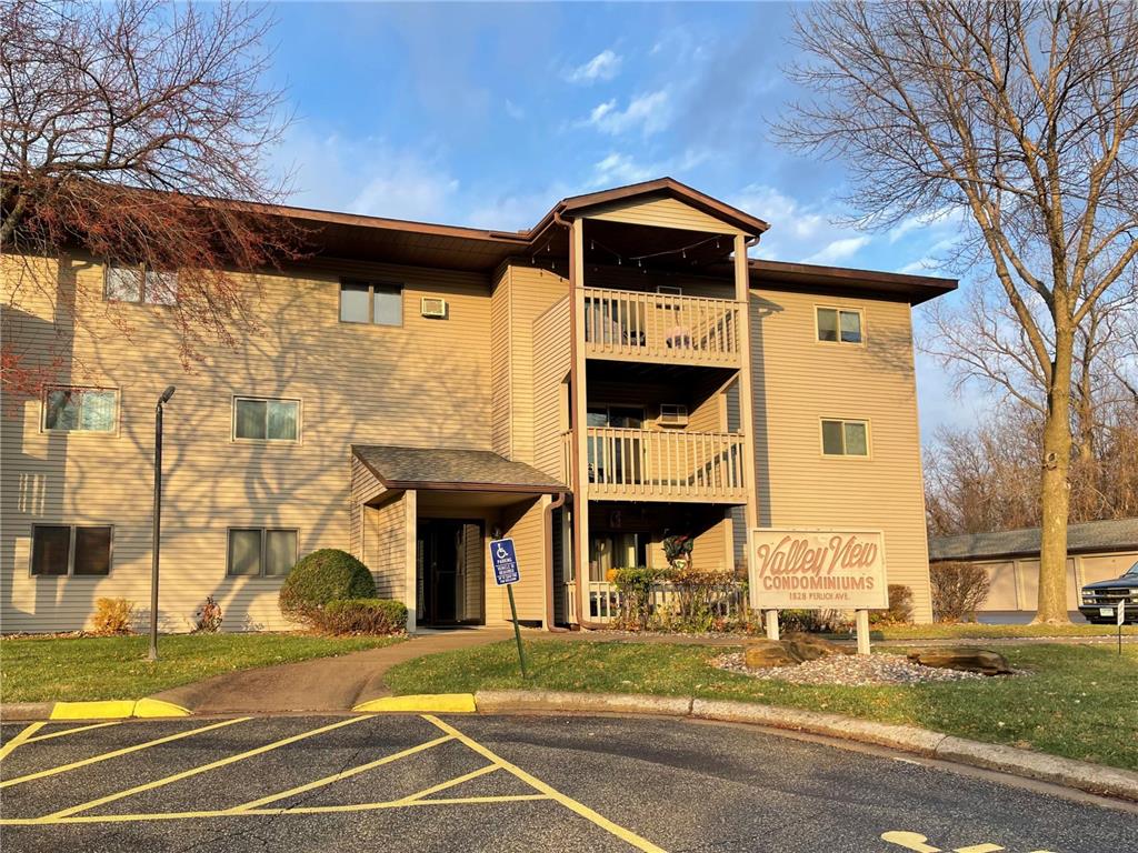 1828 Perlich Avenue #3C Red Wing MN 55066 6422943 image1