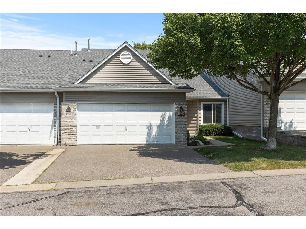 1829 Merlot Curve #1702 Eagan MN 55122 6616075 image1