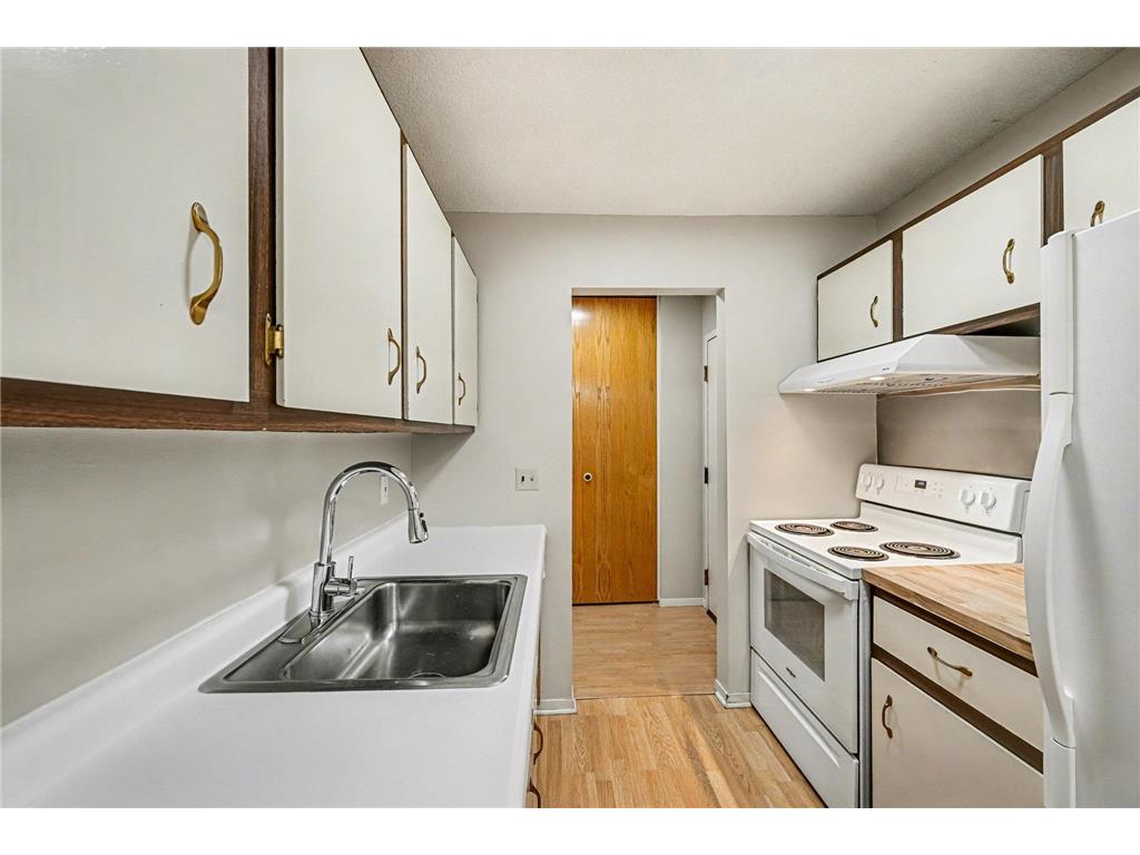 183 Little Canada Road E #302 Little Canada MN 55117 6823725 image3