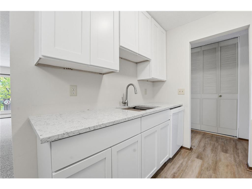 183 Little Canada Road E #305 Little Canada MN 55117 7073441 image10