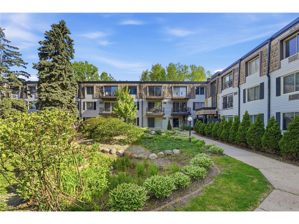 183 Little Canada Road E #305 Little Canada MN 55117 7073441 image5