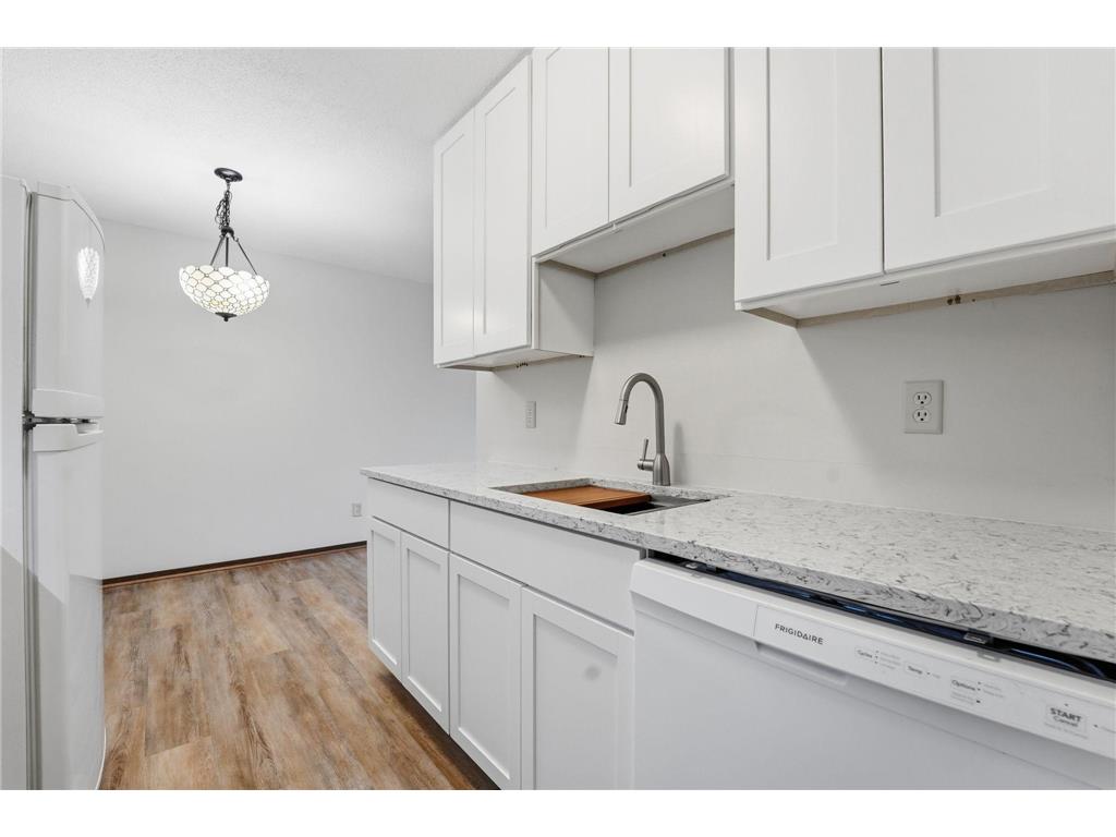 183 Little Canada Road E #305 Little Canada MN 55117 7073441 image8