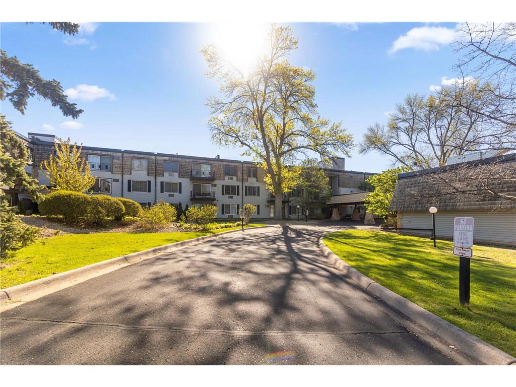 183 Little Canada Road E #310 Little Canada MN 55117 7029969 image1