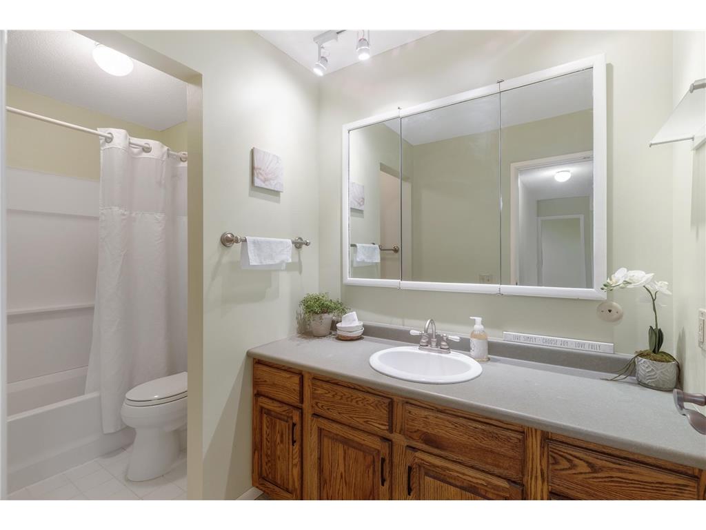 183 Little Canada Road E #310 Little Canada MN 55117 7029969 image14