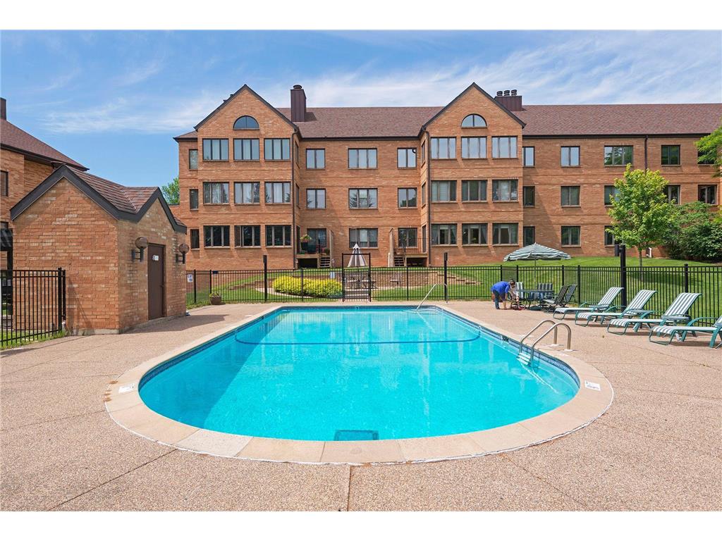 1830 Eagle Ridge Drive #2010 Mendota Heights MN 55118 7044412 image1