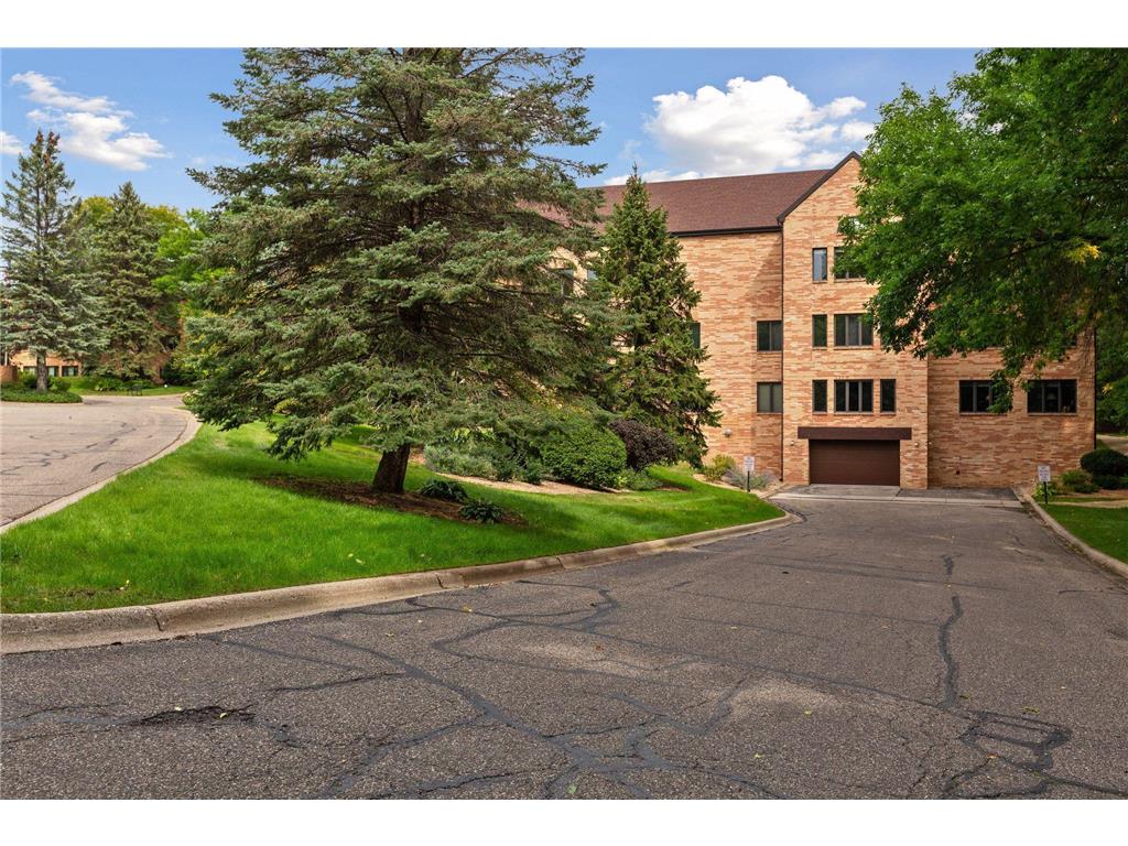 1830 Eagle Ridge Drive #2010 Mendota Heights MN 55118 7044412 image41