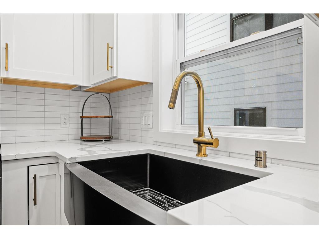 1830 Mckinley Street NE Minneapolis MN 55418 7046362 image11