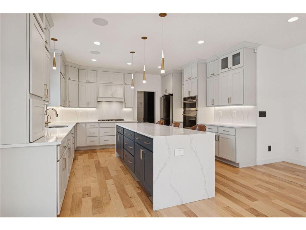 18305 Dove Court Eden Prairie MN 55347 7004693 image18