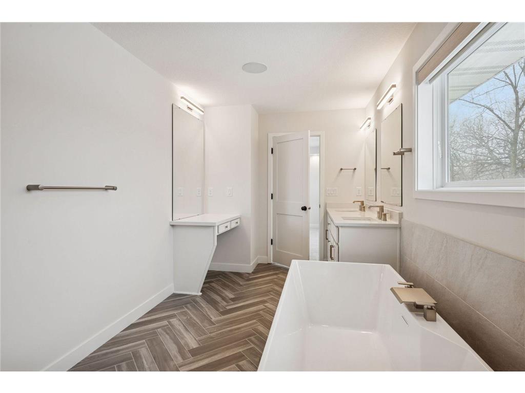 18305 Dove Court Eden Prairie MN 55347 7004693 image44