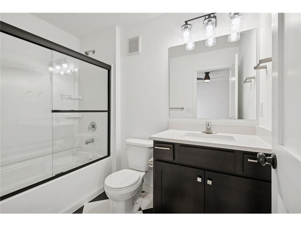 18305 Dove Court Eden Prairie MN 55347 7004693 image48