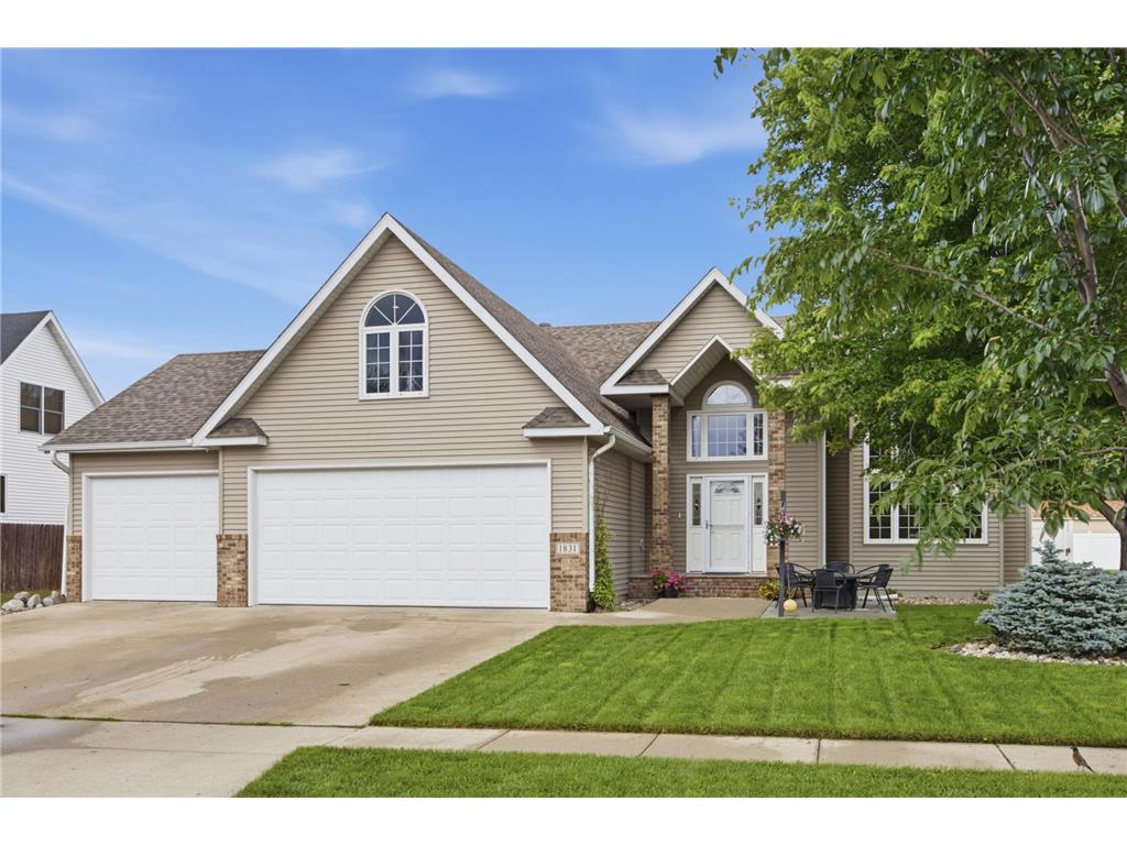 1831 6th Street E West Fargo ND 58078 7099074 image1