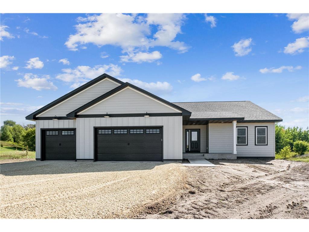1831 90th Street New Richmond WI 54017 6387576 image1