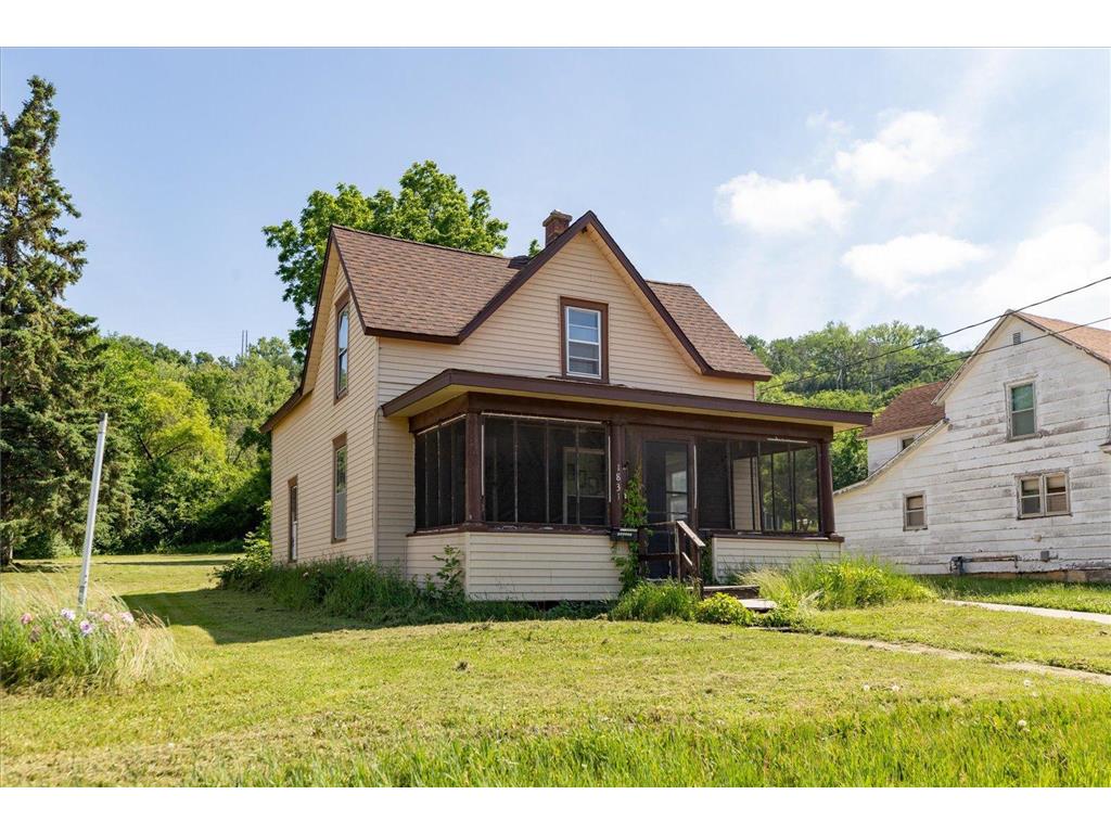 1831 Bush Street Red Wing MN 55066 7090579 image1