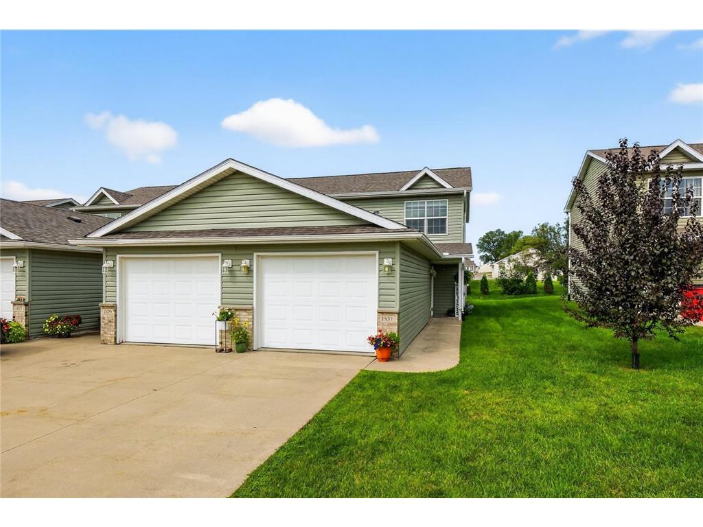 1831 Daniel Lane NE Stewartville MN 55976 6780605 image1