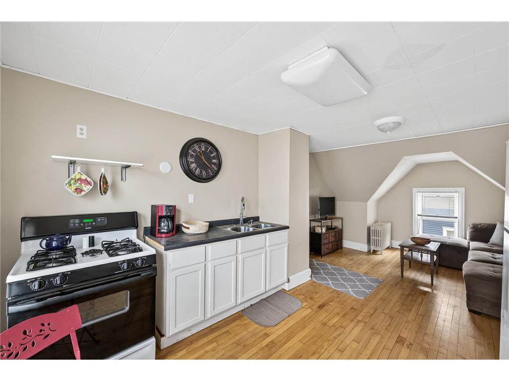 1831 Englewood Avenue Saint Paul MN 55104 6800021 image14