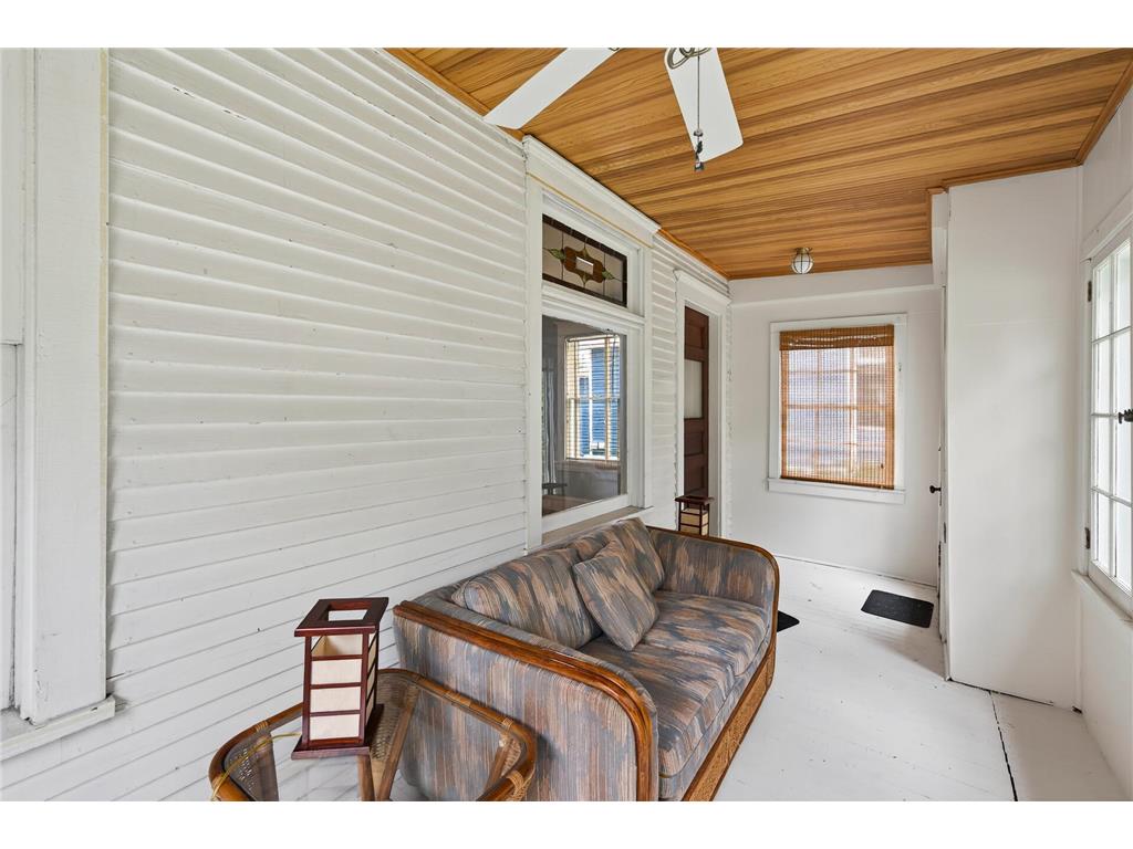 1831 Englewood Avenue Saint Paul MN 55104 6800021 image5