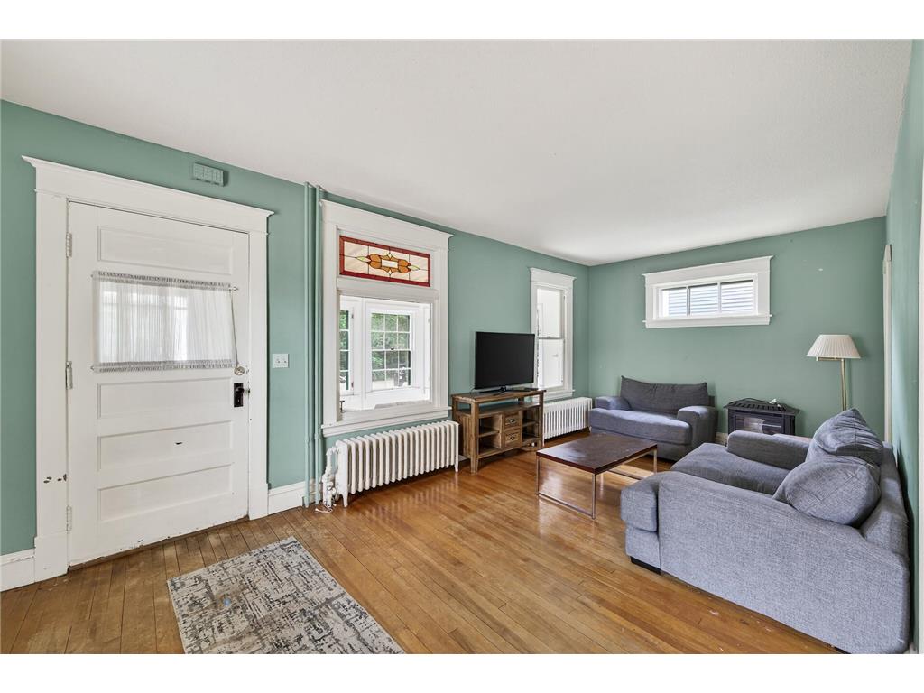 1831 Englewood Avenue Saint Paul MN 55104 6800021 image8