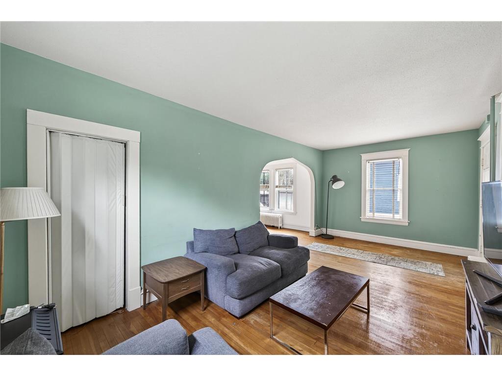 1831 Englewood Avenue Saint Paul MN 55104 6800021 image9