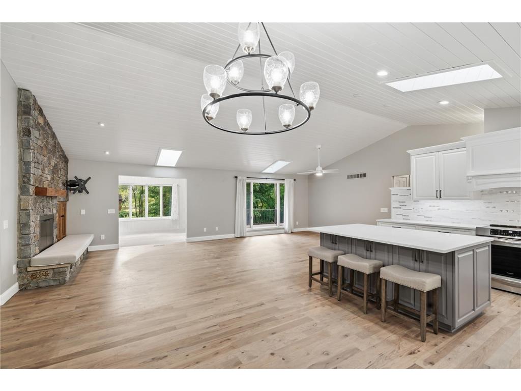 1831 Koehnen Circle Chanhassen MN 55331 7087735 image12