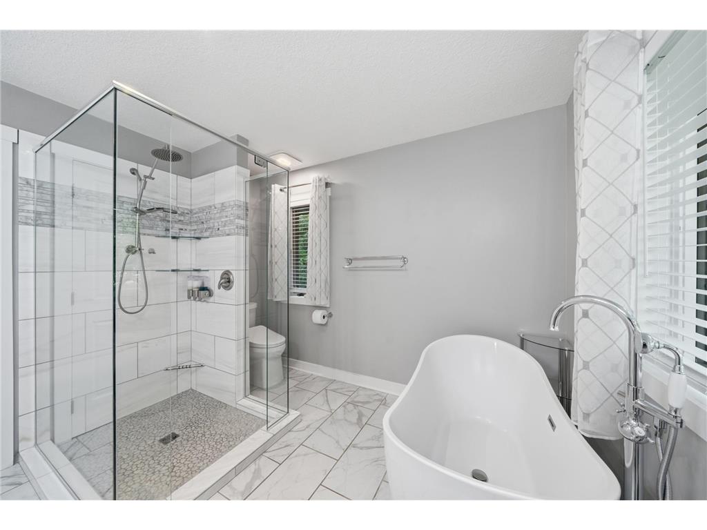 1831 Koehnen Circle Chanhassen MN 55331 7087735 image21