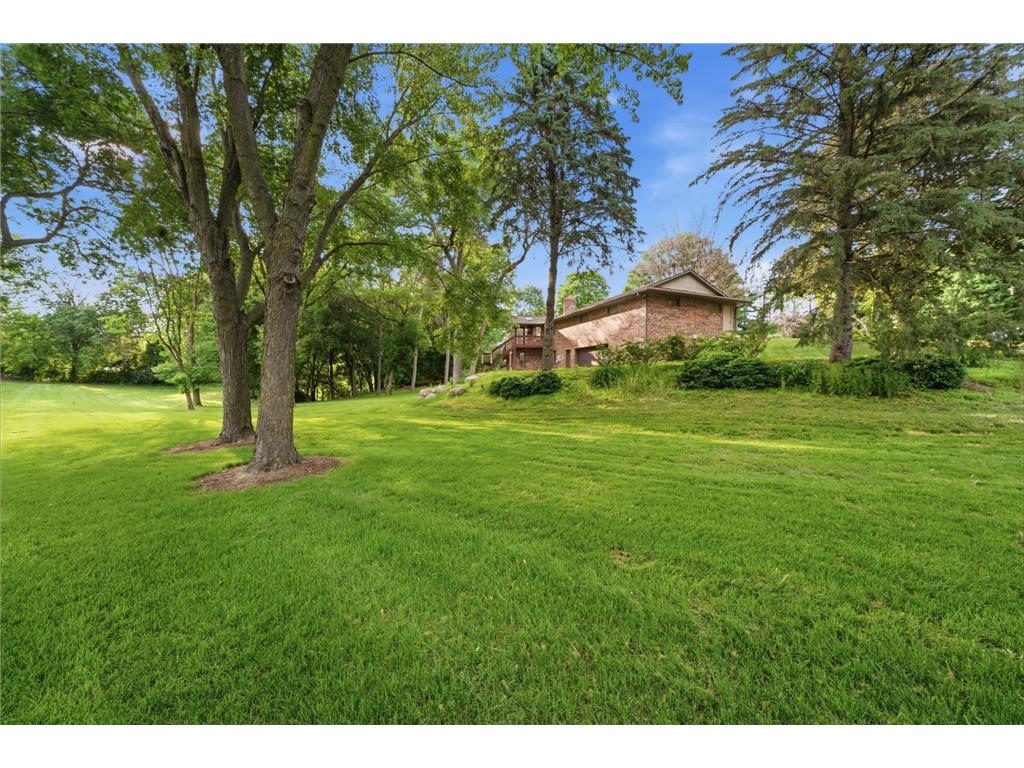 1831 Koehnen Circle Chanhassen MN 55331 7087735 image34