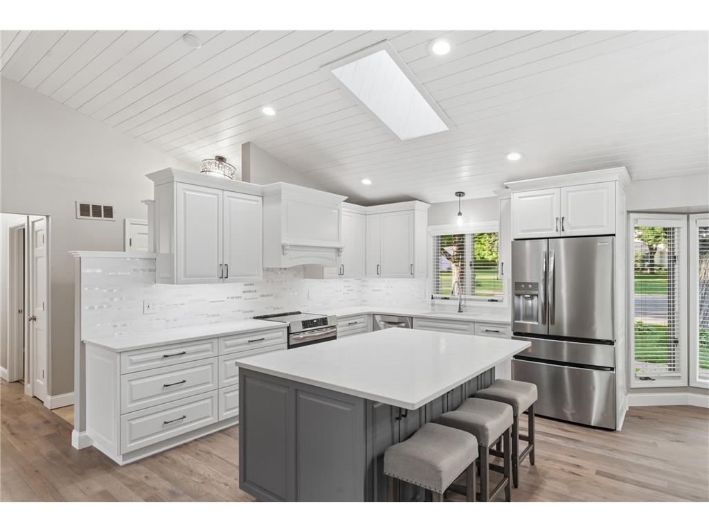 1831 Koehnen Circle Chanhassen MN 55331 7087735 image6