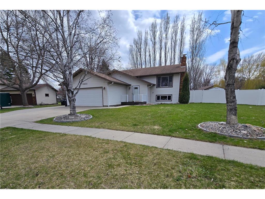 1831 Prairie Lane S Fargo ND 58103 7070743 image1