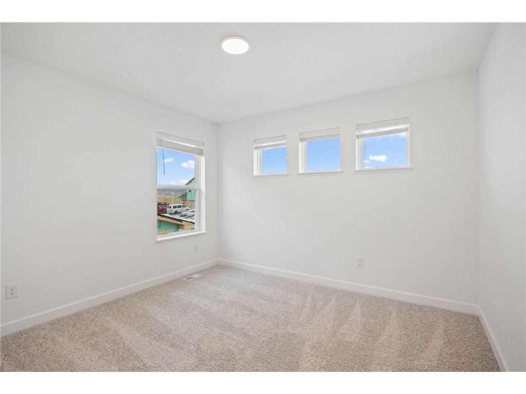 18310 Gladiator Drive Lakeville MN 55068 7029998 image12