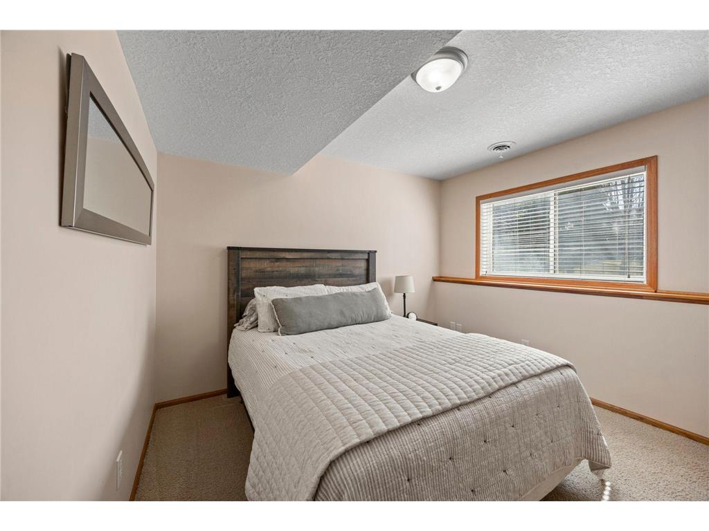 1832 Alden Avenue Shakopee MN 55379 7034504 image48