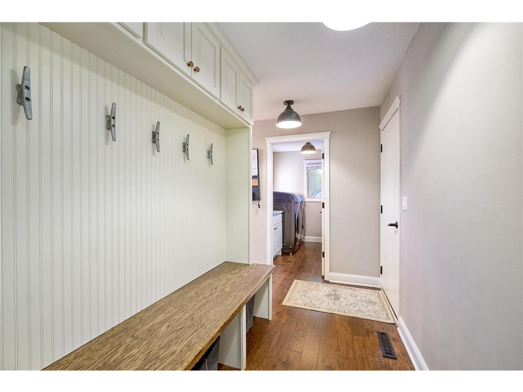 1832 Essex Road Minnetonka MN 55305 7064165 image25