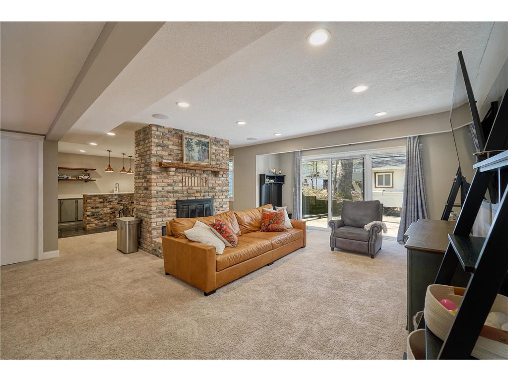 1832 Essex Road Minnetonka MN 55305 7064165 image28
