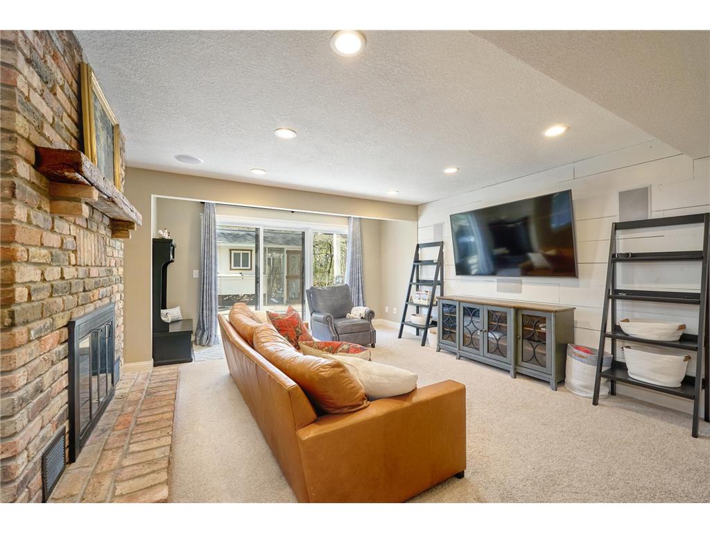 1832 Essex Road Minnetonka MN 55305 7064165 image29